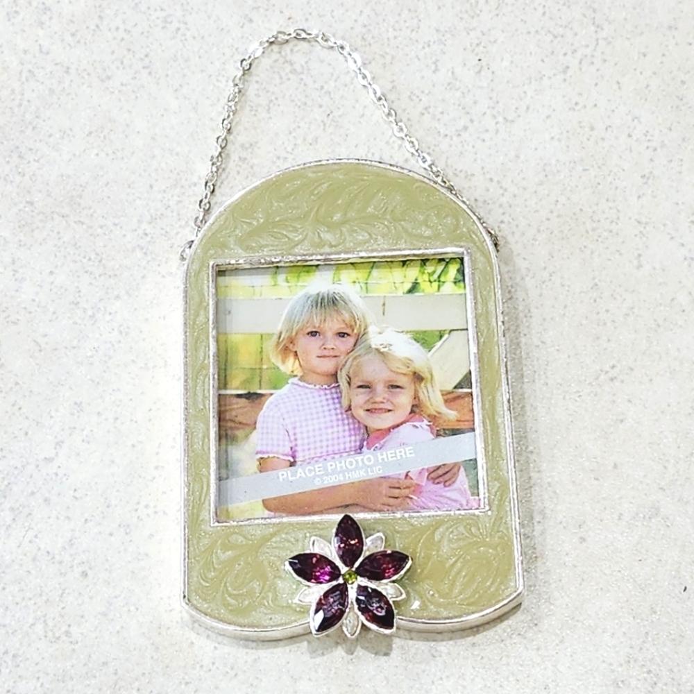 Growing Together NEW Family Tree Photo Holder Hallmark Ornament 2004